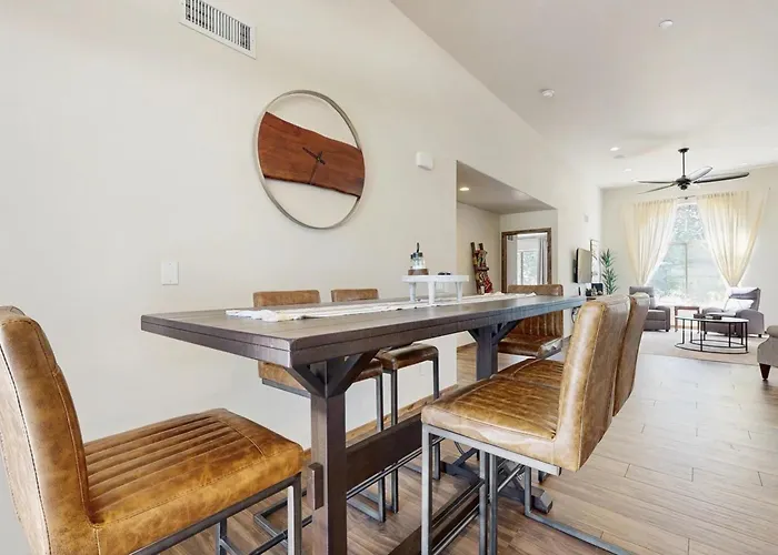 Oak Creek Gem Holiday home *